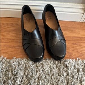 Clarks Women's Leather Slip-On Loafer